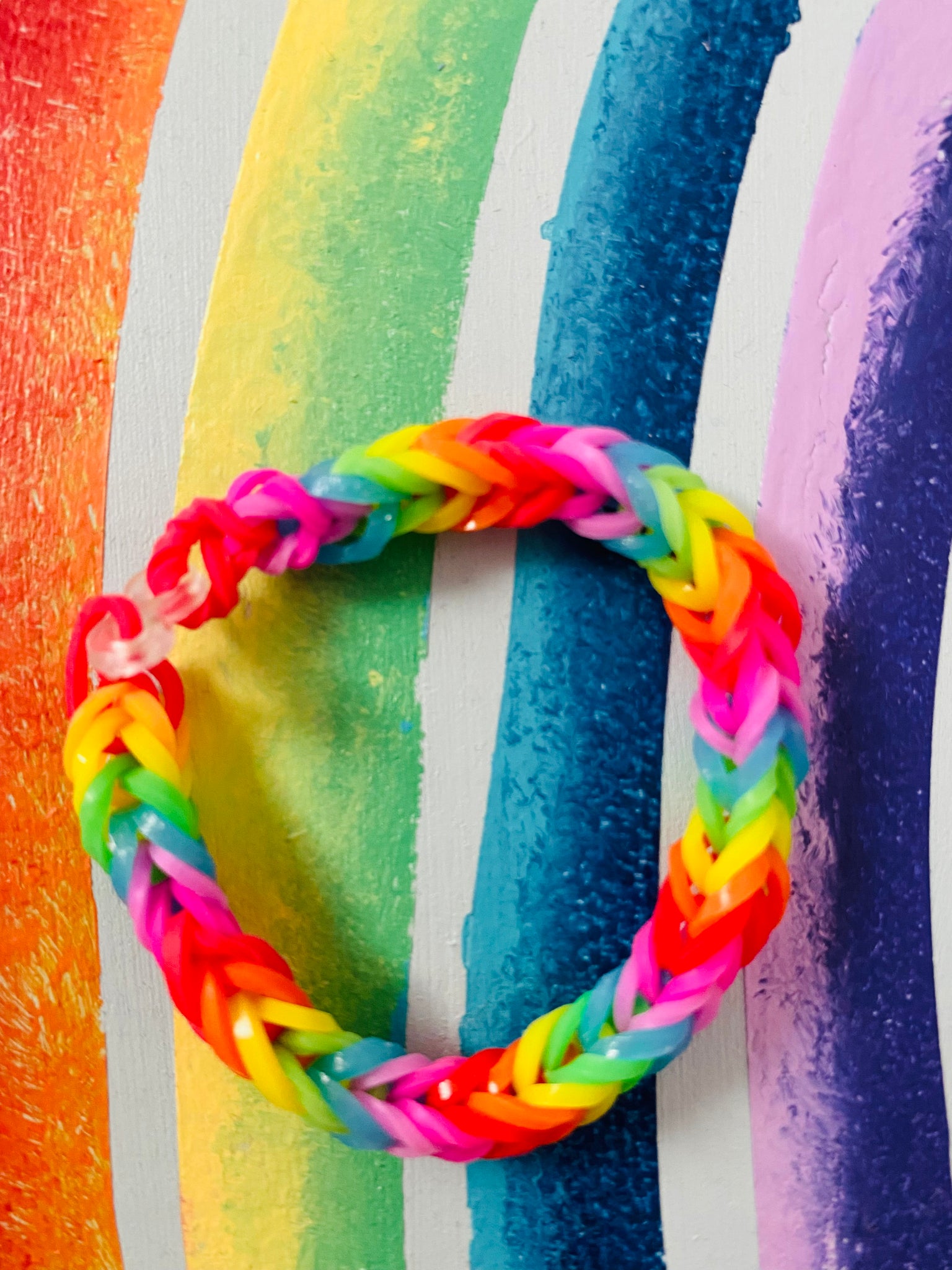 How to Make the Illusion Rainbow Loom Bracelet EASY - YouTube
